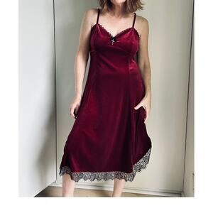 Velvet Maroon Slip Dress Size Medium Goth Witchy Vampire Dark Romantic Midi